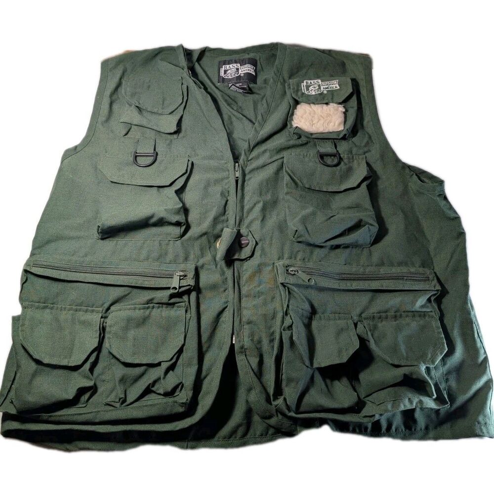 BASS Outdoor America Utility Vest Unisex L/XL Green Fishing Hunting Snap Zip Up